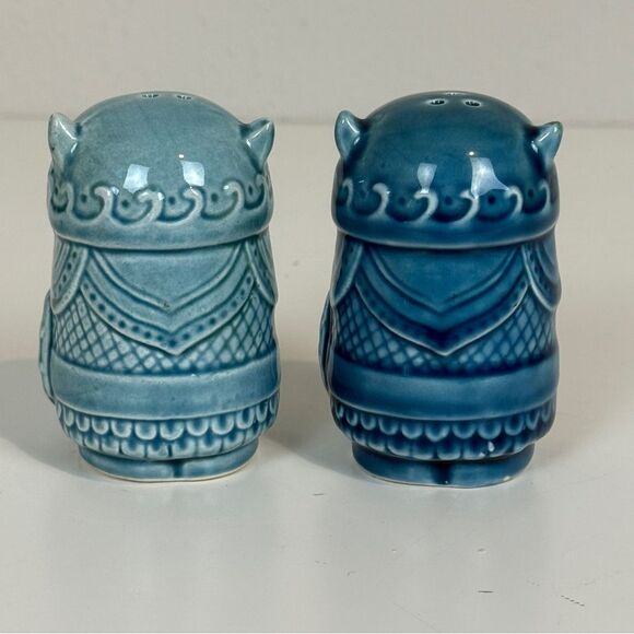 Vintage Viking Ceramic Salt & Pepper Shakers - Picture 4 of 8